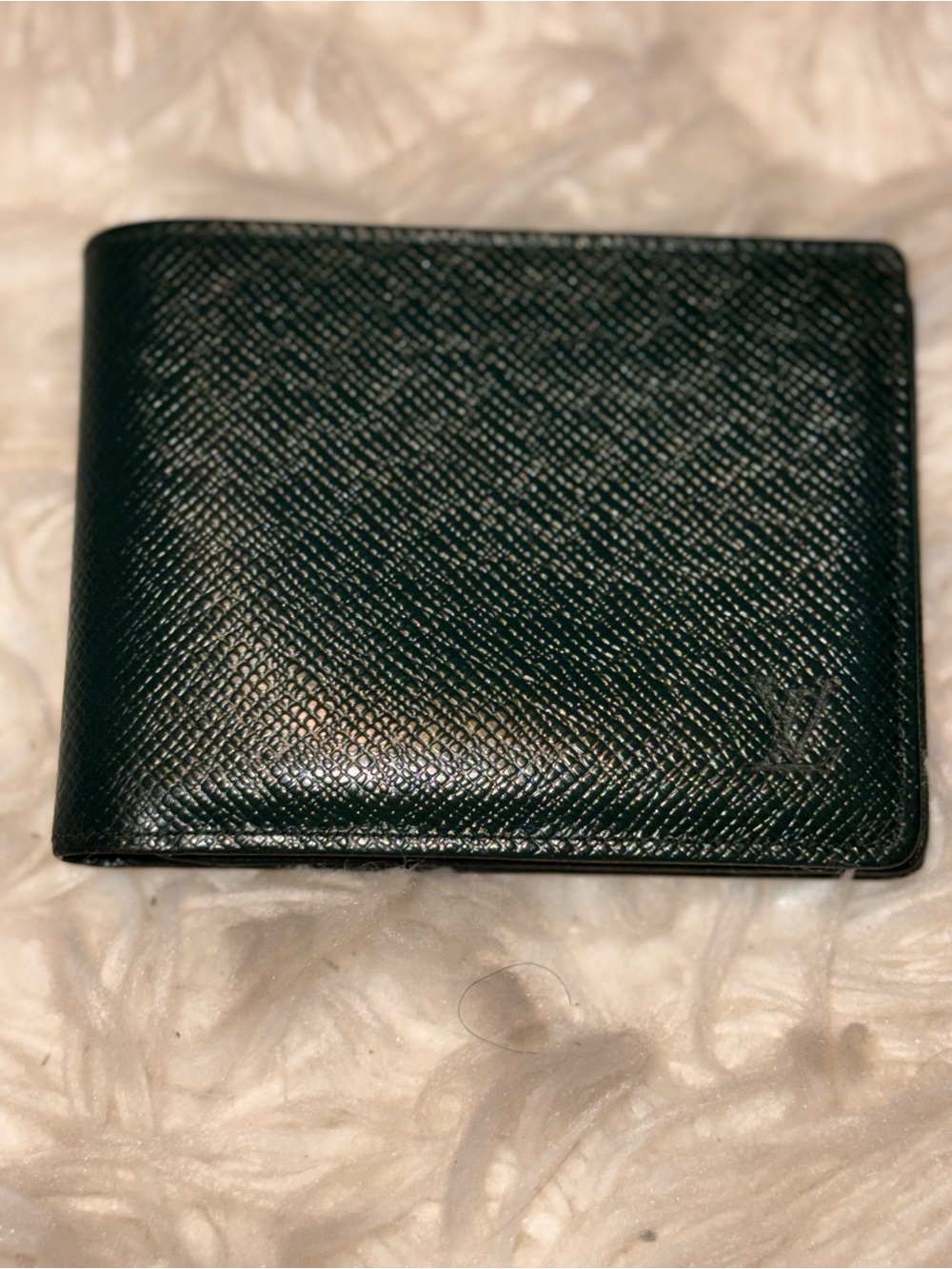 Louis Vuitton Vintage Taiga Leather Bifold Wallet Epicea Green MI0976 Entrupy